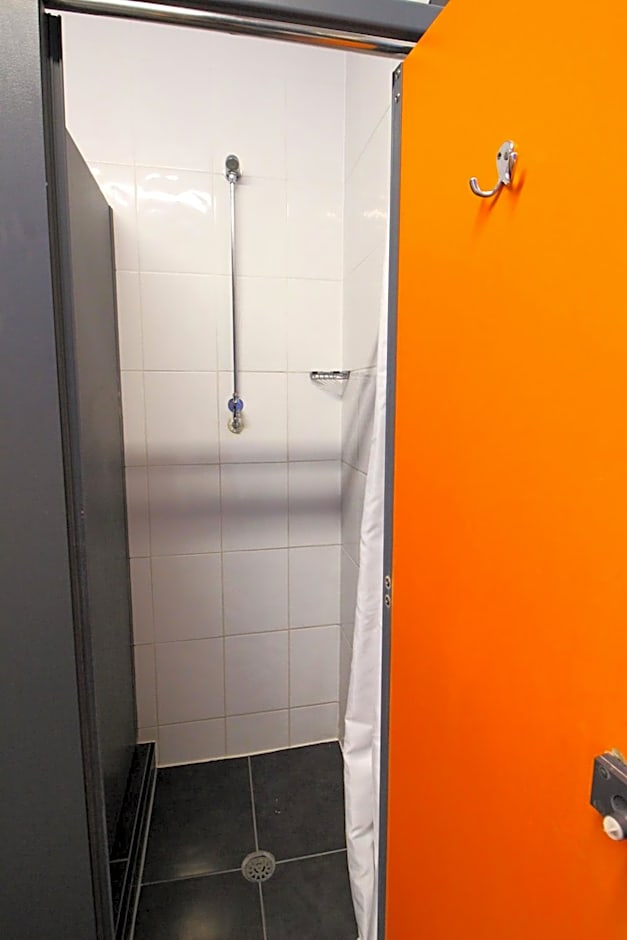 London Backpackers Youth Hostel 18 - 35 Years Old Only