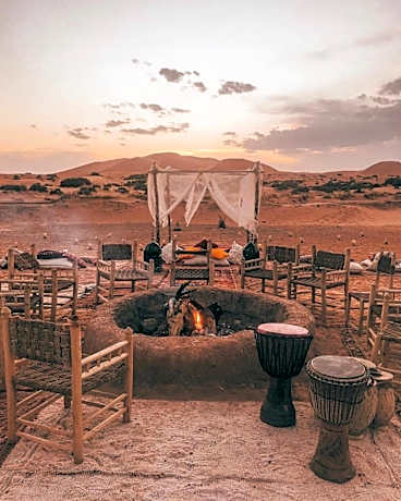 Kam Kam Dunes