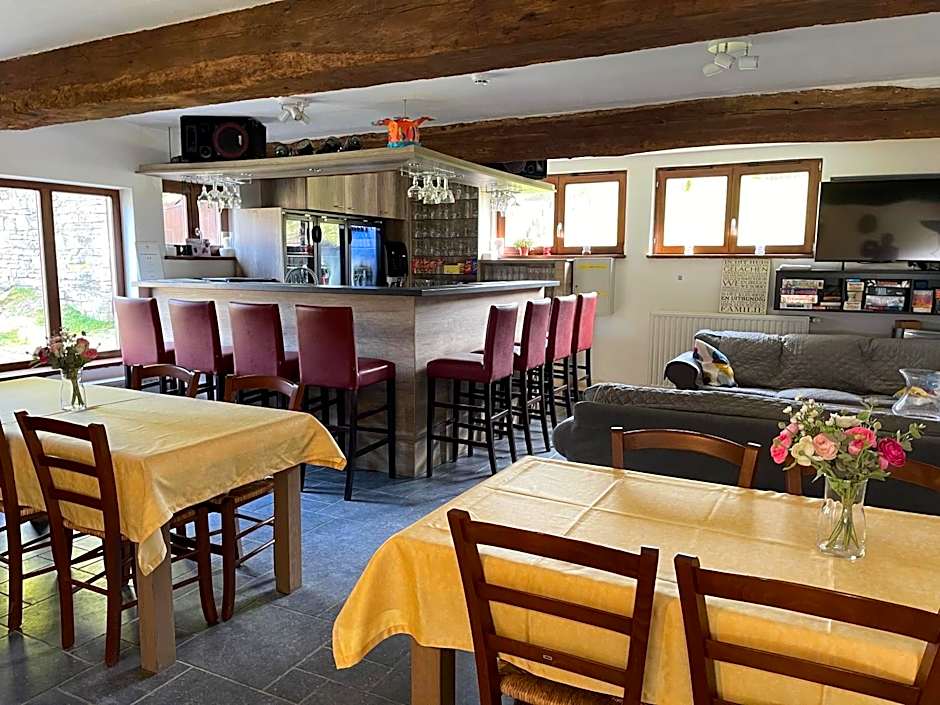 B&B HOTEL IN FERME DE LEUZE nabij Durbuy, eigen laadpalen
