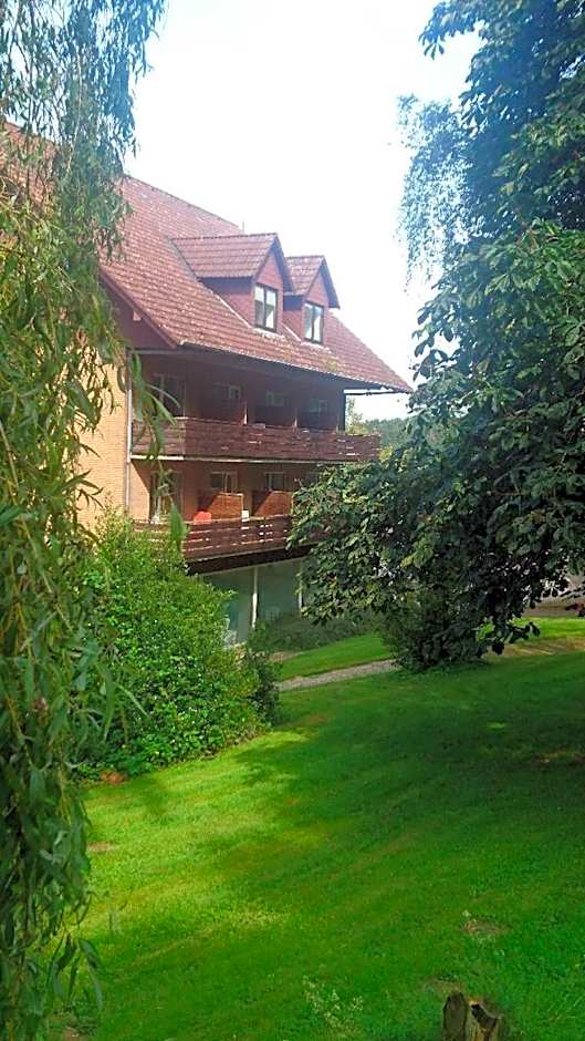 Hotel Zur Burg Sternberg