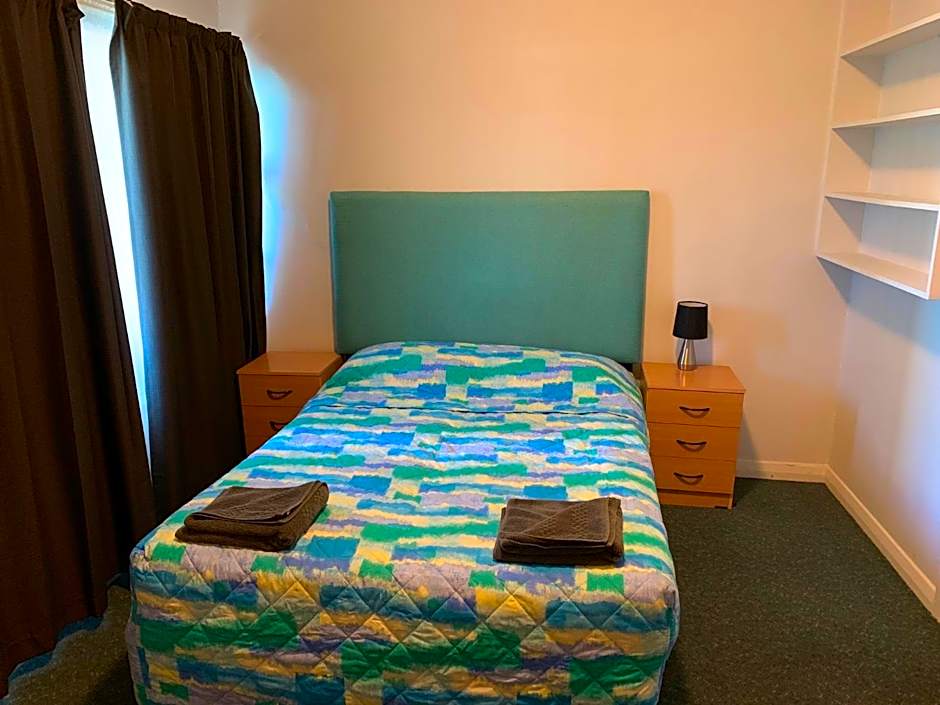 Hello Adelaide Motel and Apartments