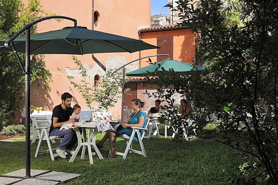 Casa Del Melograno