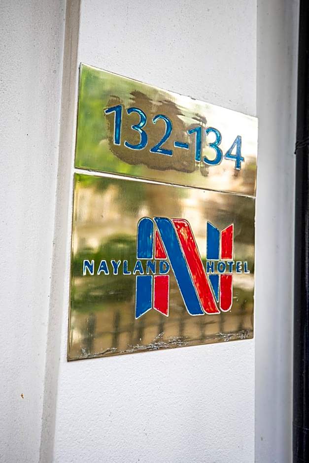 Nayland Hotel