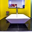 Capital O Hotel 522