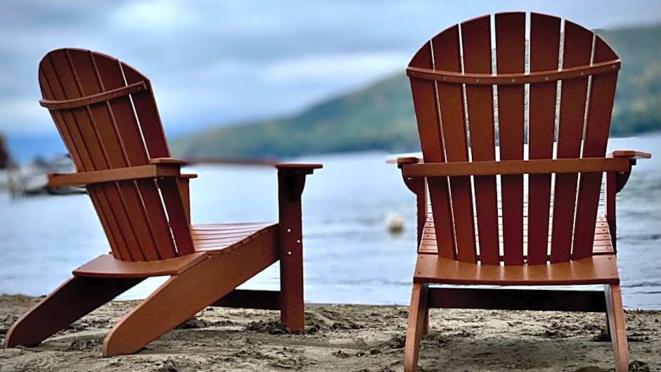 The Sundowner on Lake George
