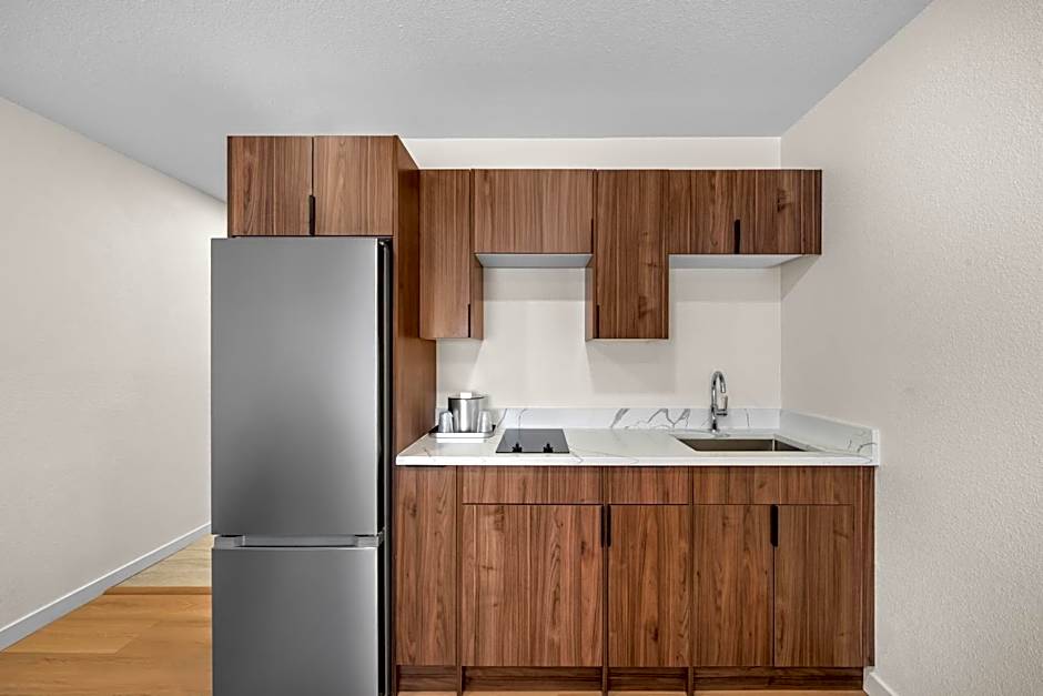 Clarion Pointe Kent - Seattle South
