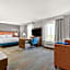 Hampton Inn & Suites Peru
