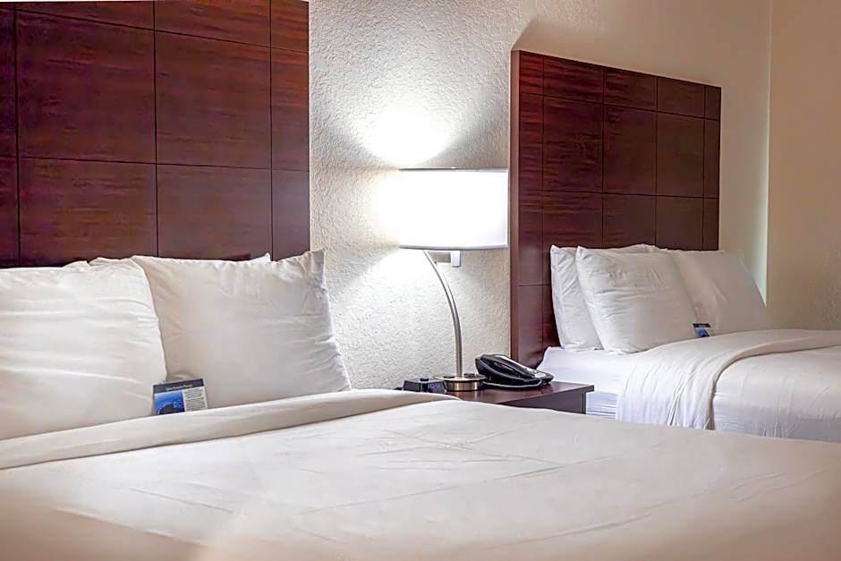 Cobblestone Inn & Suites - Big Lake