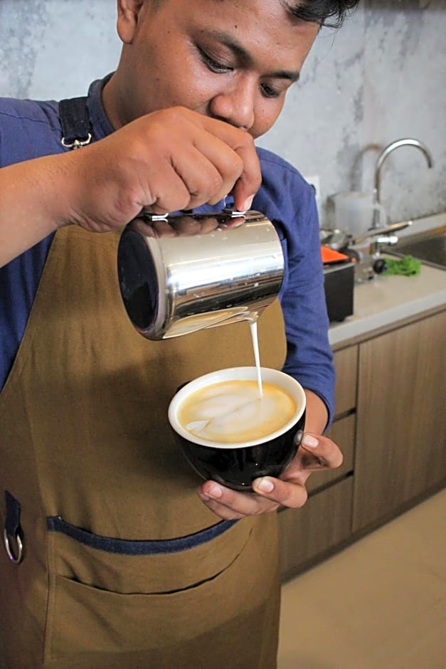 Central Front One Inn Jakarta Airport