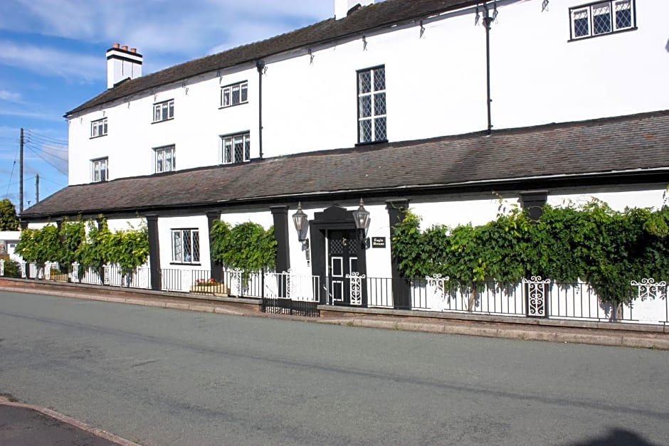 Eagle House - Award Winning B&B and Apartment