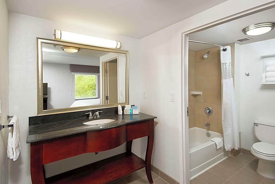 Hampton Inn - Suites by Hilton Barrie Ontario Canada