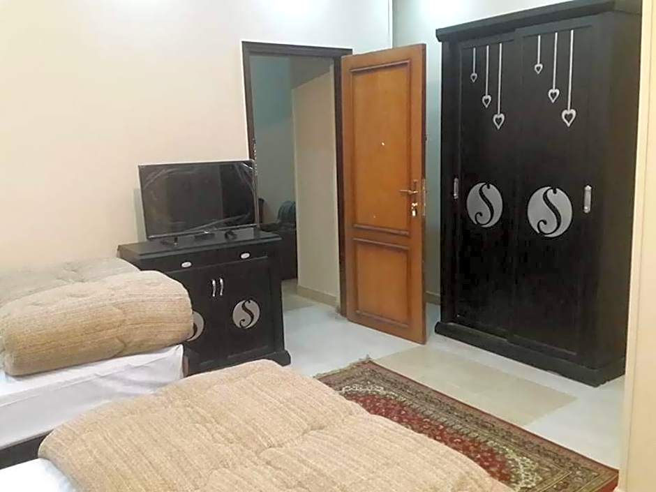 Solitaire Plaza Hotel-Ismailia Train Station