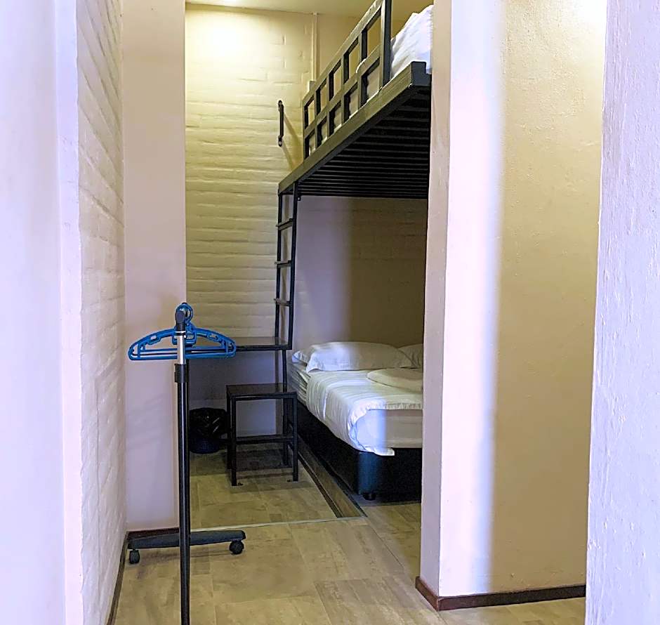 AE Semporna Guesthouse