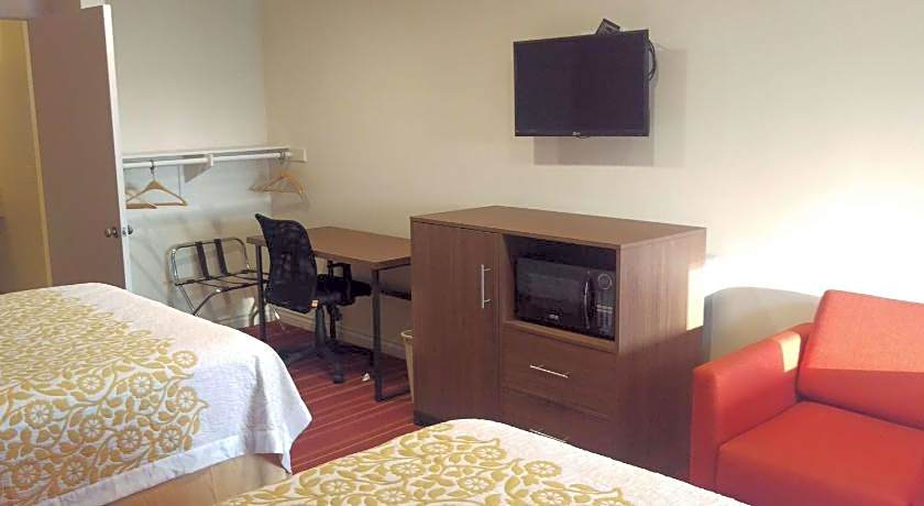 Days Inn by Wyndham Hemet