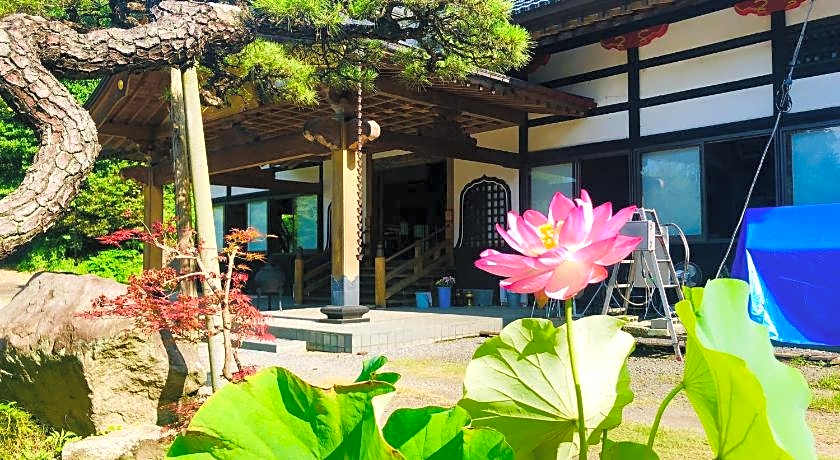 Temple Hotel Ryutakuzenji