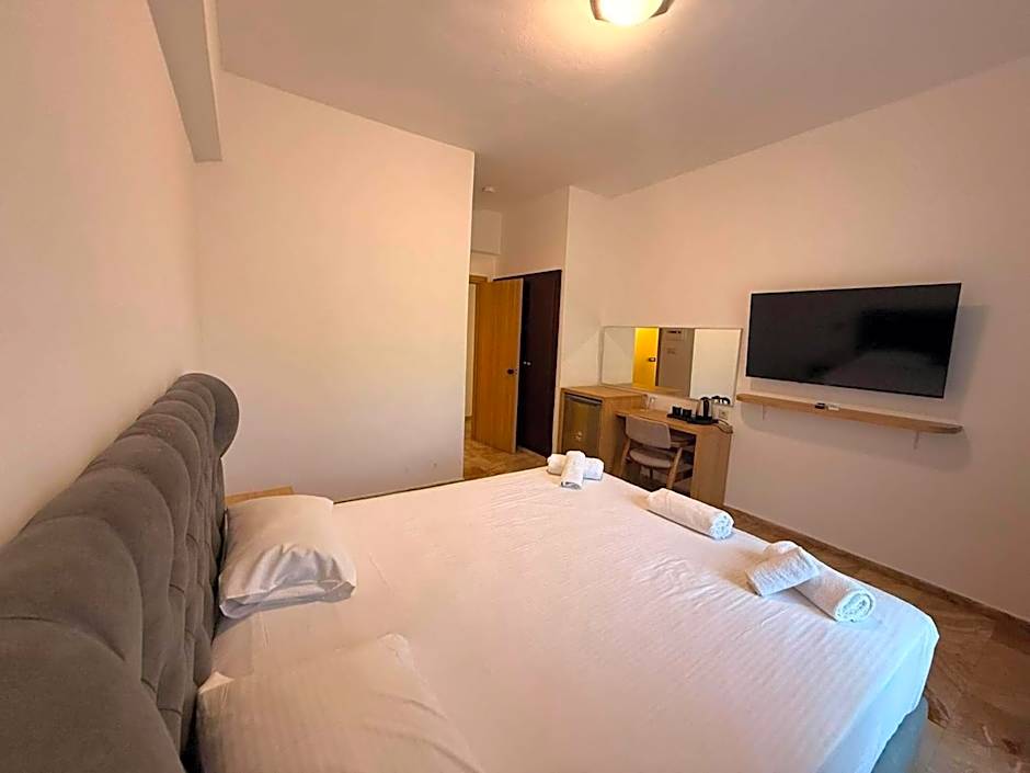 Lili Hotel