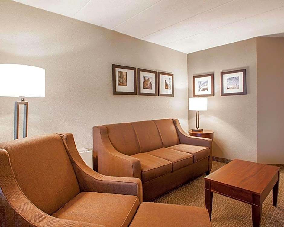 Quality Inn & Suites Orland Park - Chicago