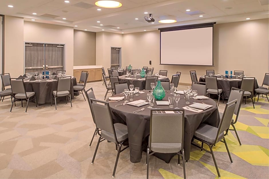 Holiday Inn Hotel & Suites Houston West - Katy Mills By IHG