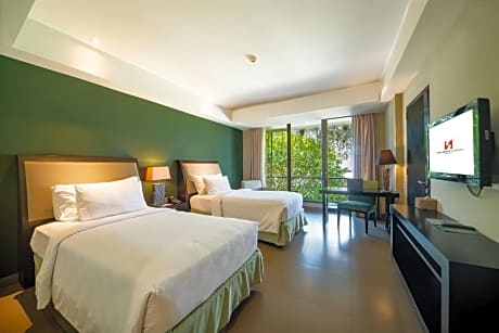 Grand Deluxe Twin Room
