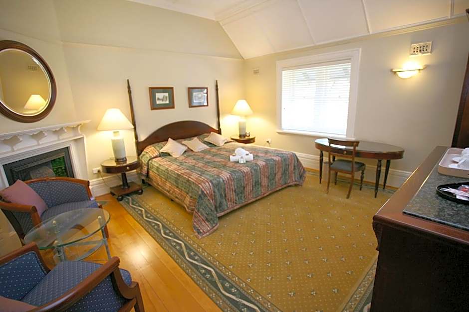Darcy's Hotel