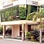 Greenlight Hotel