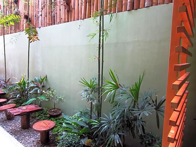 Shore Time Hotel Annex