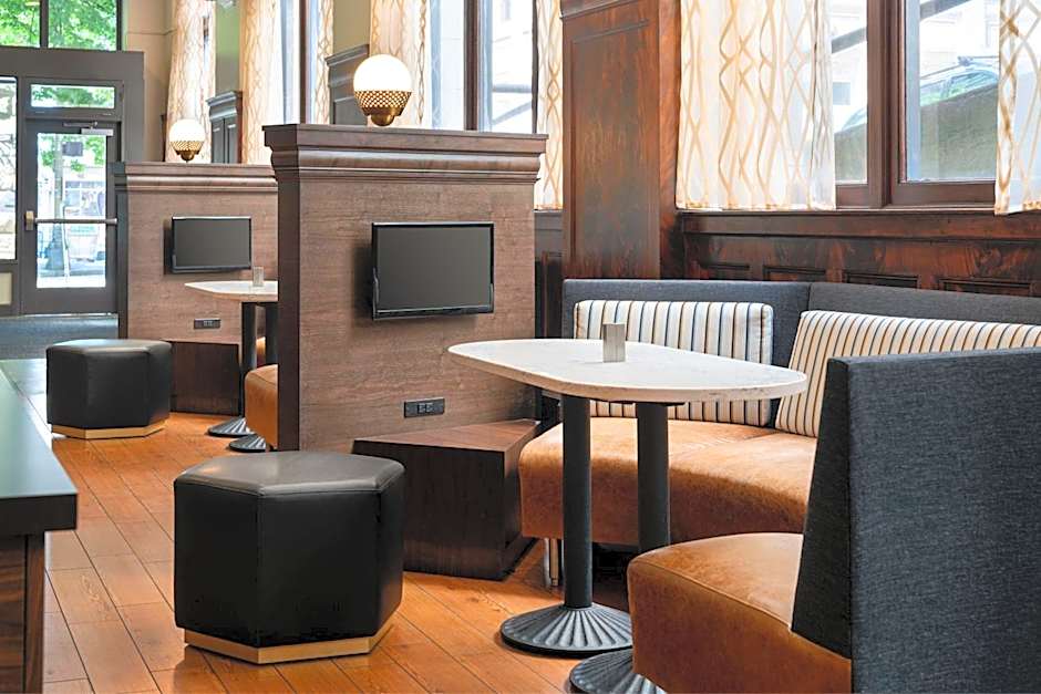 Courtyard by Marriott Seattle Downtown/Pioneer Square
