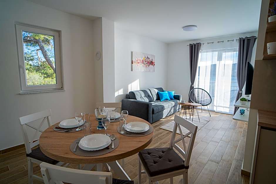 Tisno Laurel Apartments