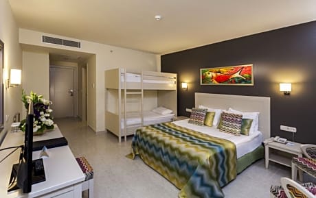 Standard Room with Bunk Bed