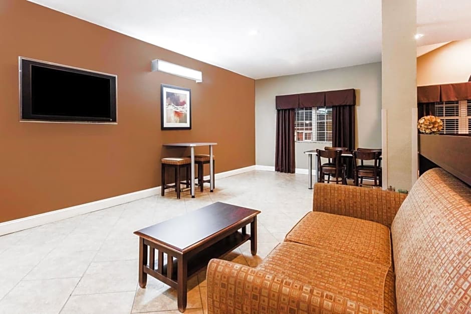 Microtel Inn & Suites By Wyndham Macon