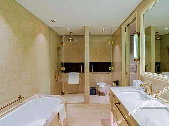 Hotel  Carnival Qingdao