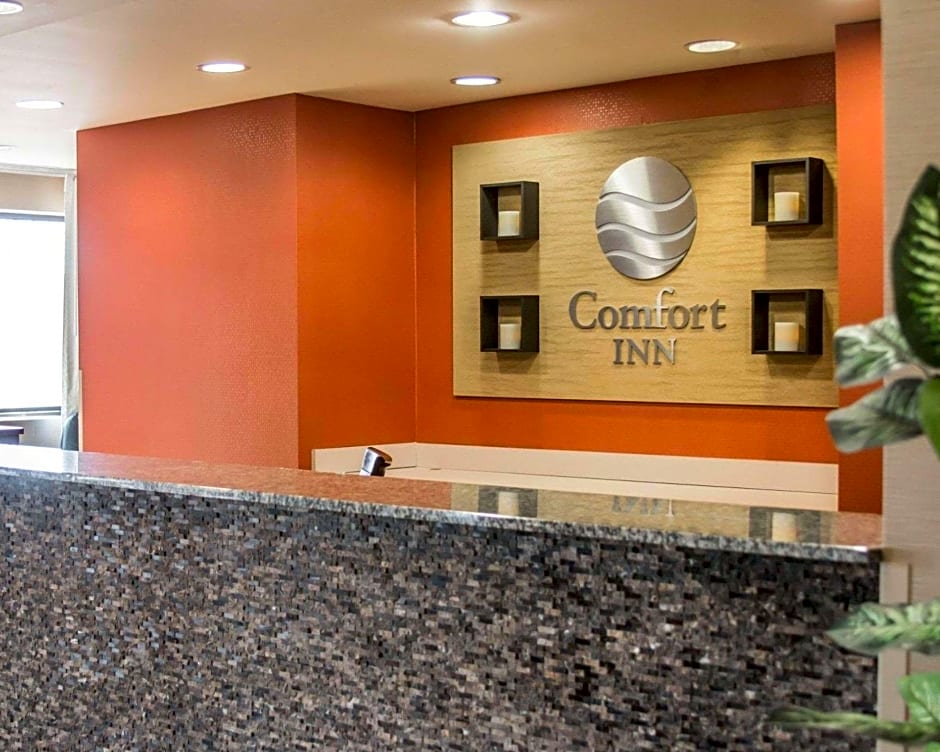 Comfort Inn Warren - Detroit North