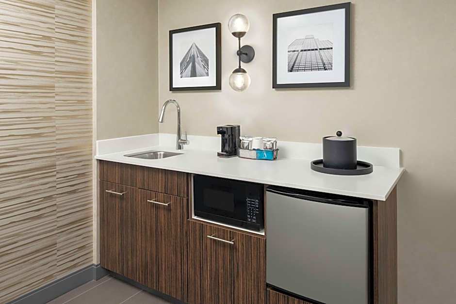Hampton Inn By Hilton And Suites Downtown Chicago