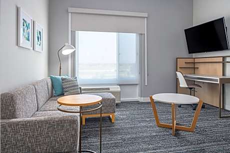 One-Bedroom Queen Suite with Sofa Bed and Roll-in Shower - Mobility and Hearing Accessible