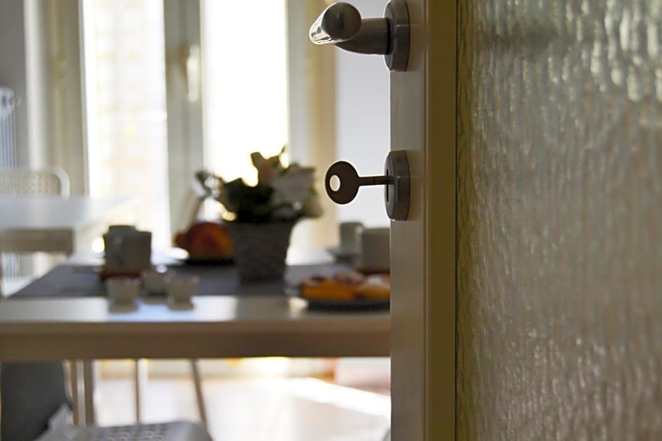 MR Living Bed & Breakfast