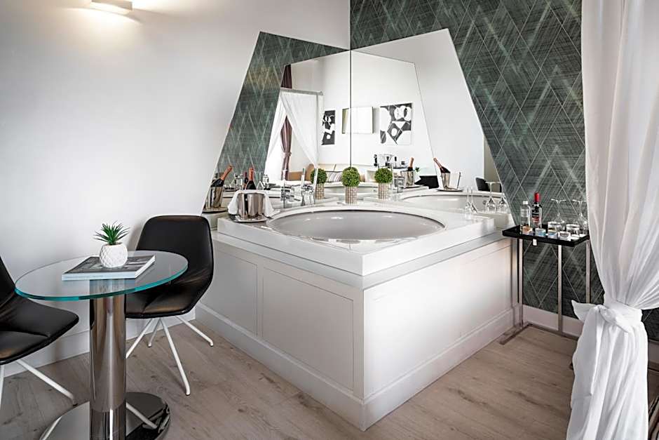 LHP Hotel River & SPA