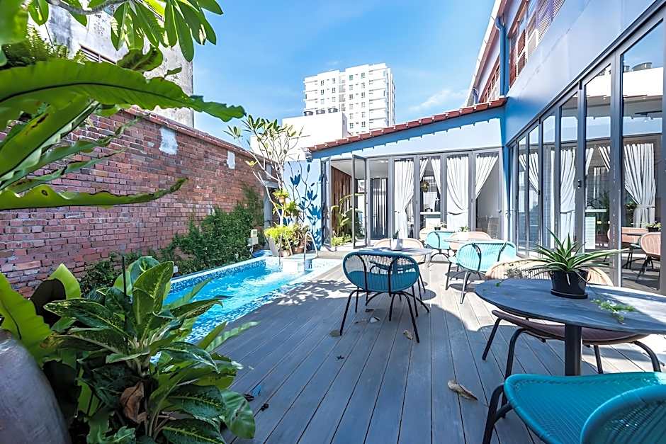 Tien Terrace Macalister
