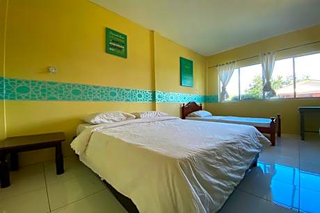 Triple Room with Private Bathroom