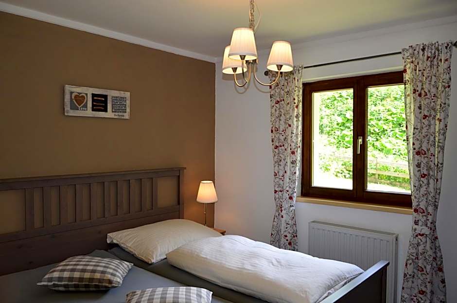 Dahoam by Sarina - Rooms & Suites