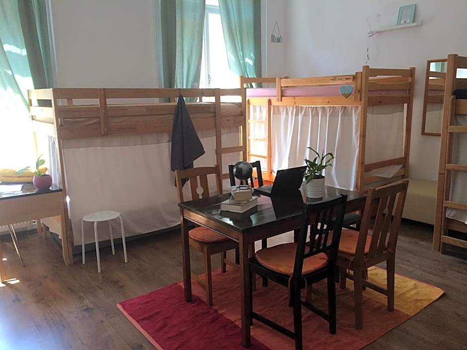 Zen Hostel by Central Market