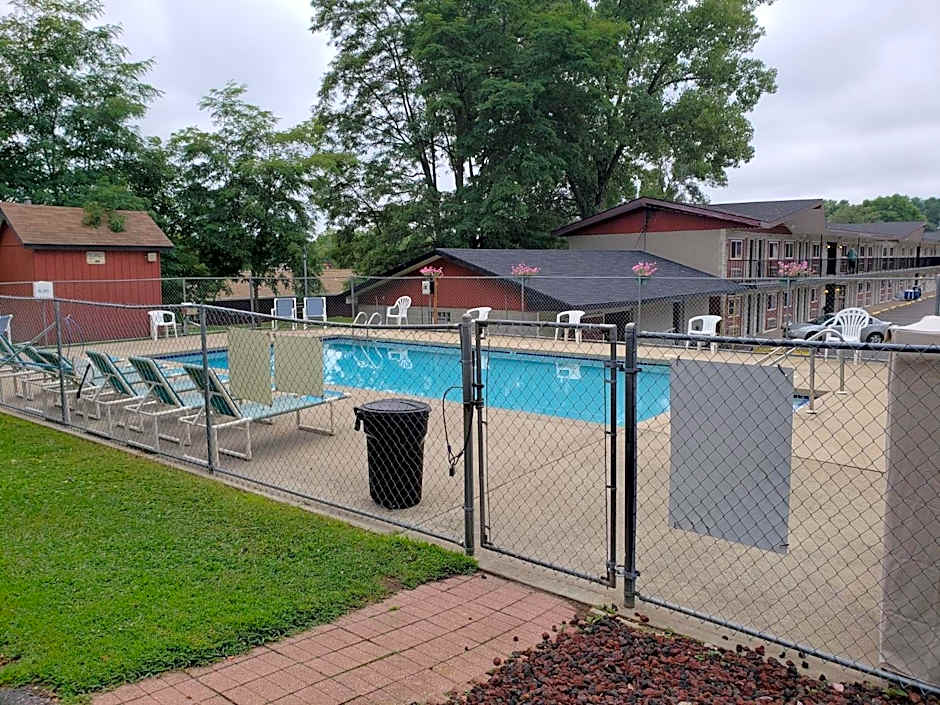 Woodside Dells Hotel & Suites