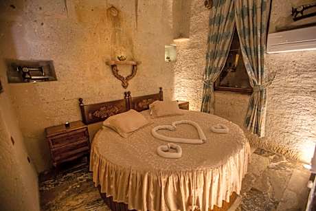 King Suite with Spa Bath