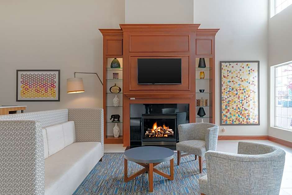 Holiday Inn Express Prince Frederick By IHG