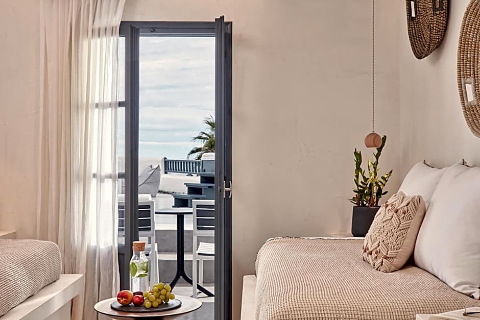 Parian Boutique Hotel