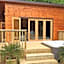 Herons Lake Retreat Hot Tub Lodges