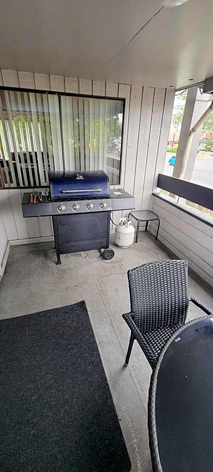 Recreation Inn and Suites Kelowna