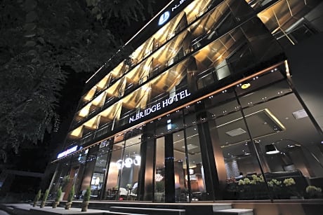 N Bridge Hotel
