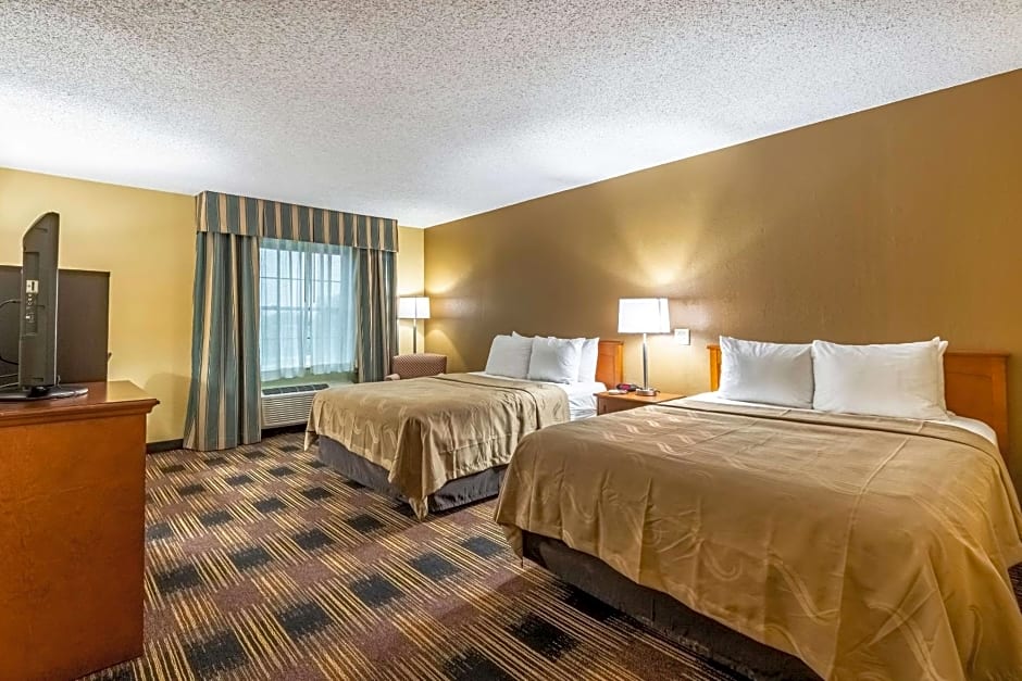 Quality Inn Newton at I-80