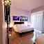 Red Carpet rooms