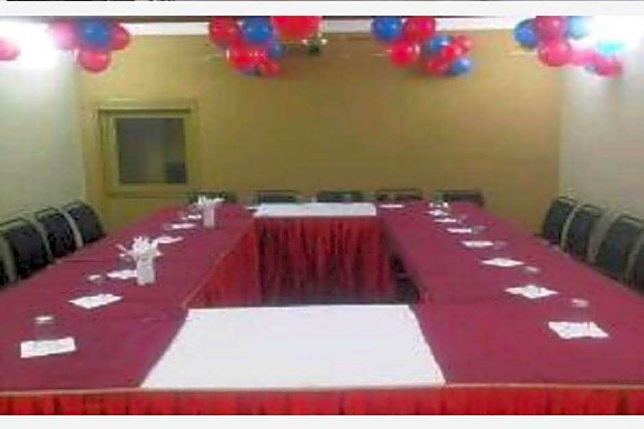 Hotel Rajdhani Plaza